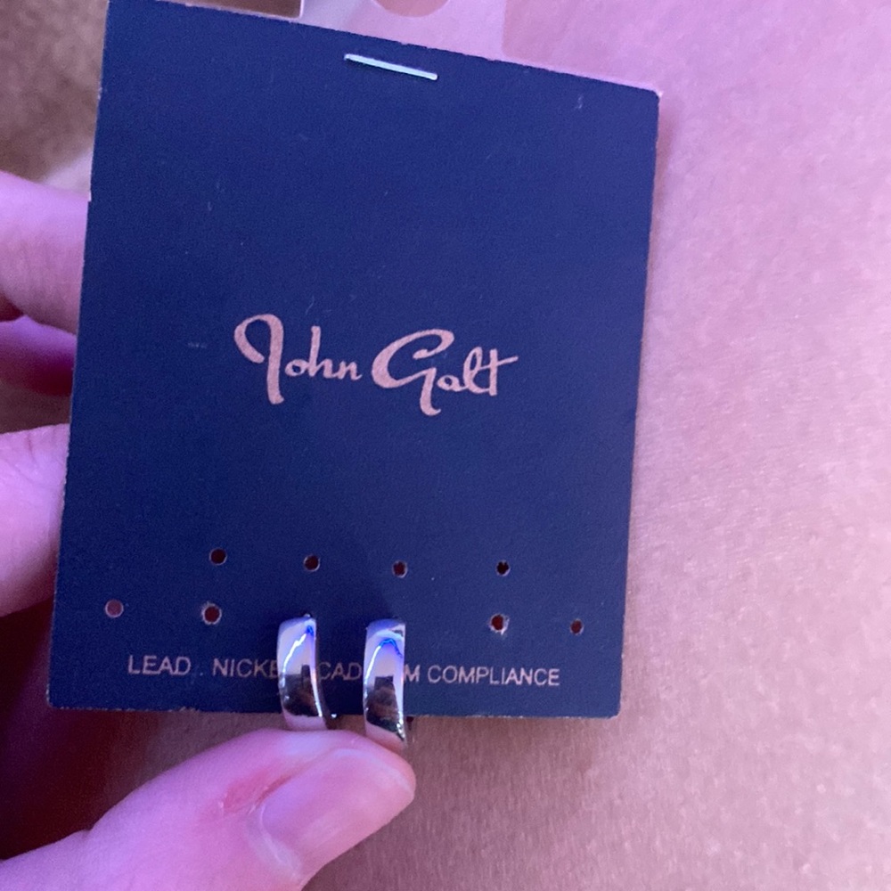 New never worn John Galt (brandy Melville) silver earrings